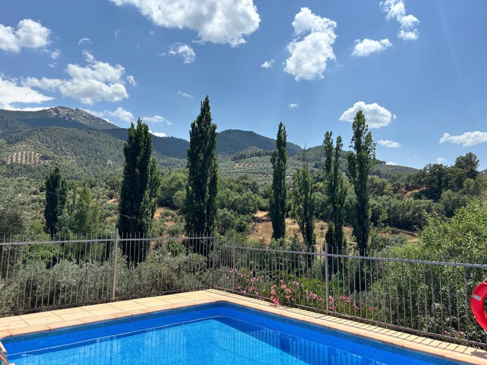 Cortijo los Bataneros y Casa Rural Albarderos Apartment in Castile-La Mancha