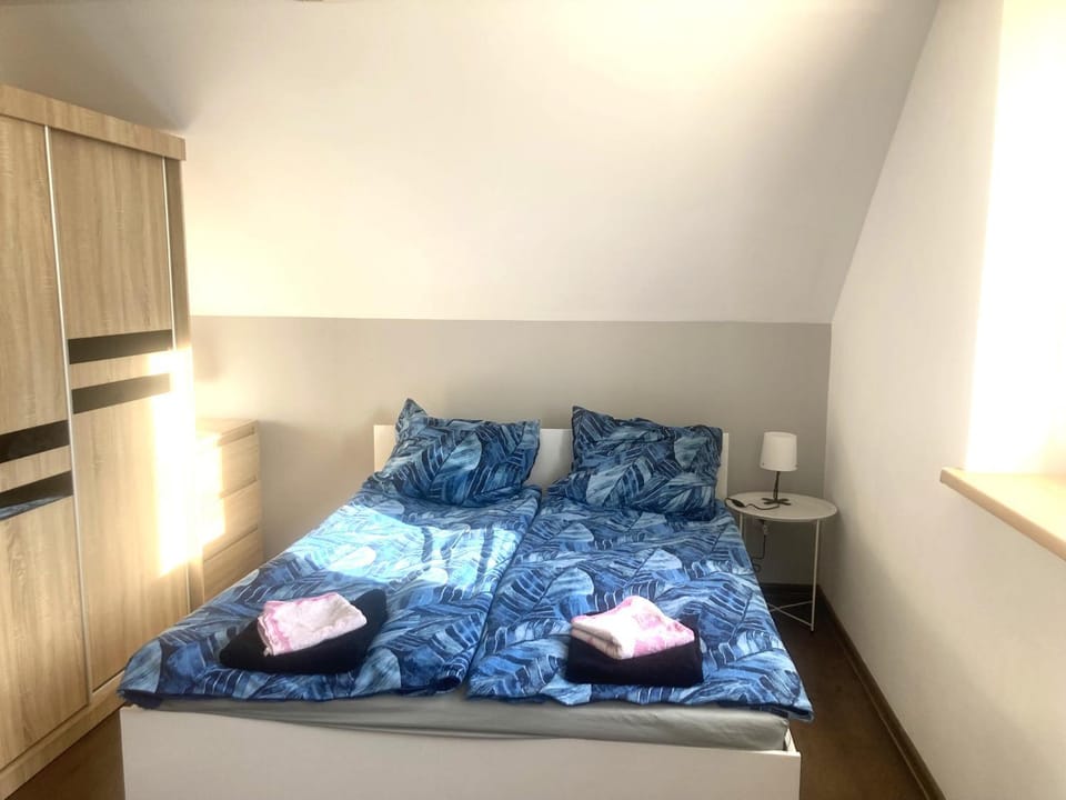 Bed, Photo of the whole room, Bedroom, towels, wardrobe