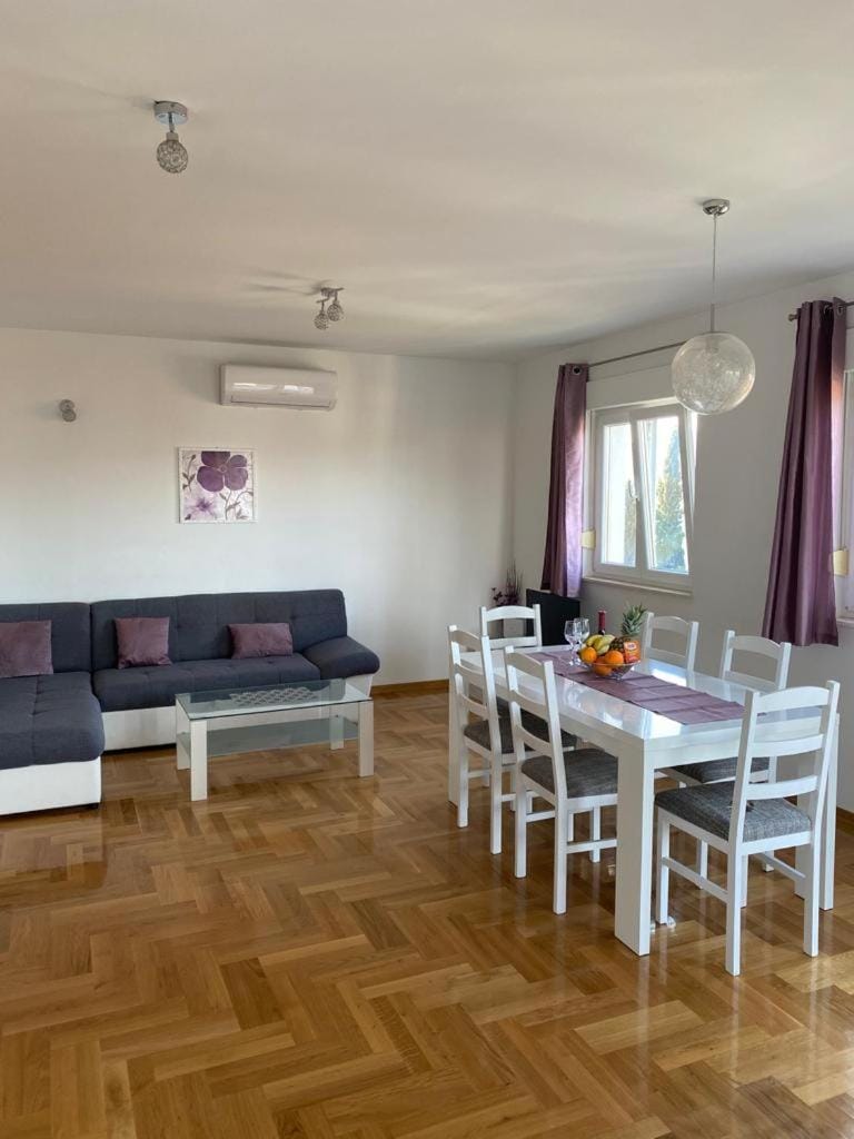 Anadina Apartment in Trogir