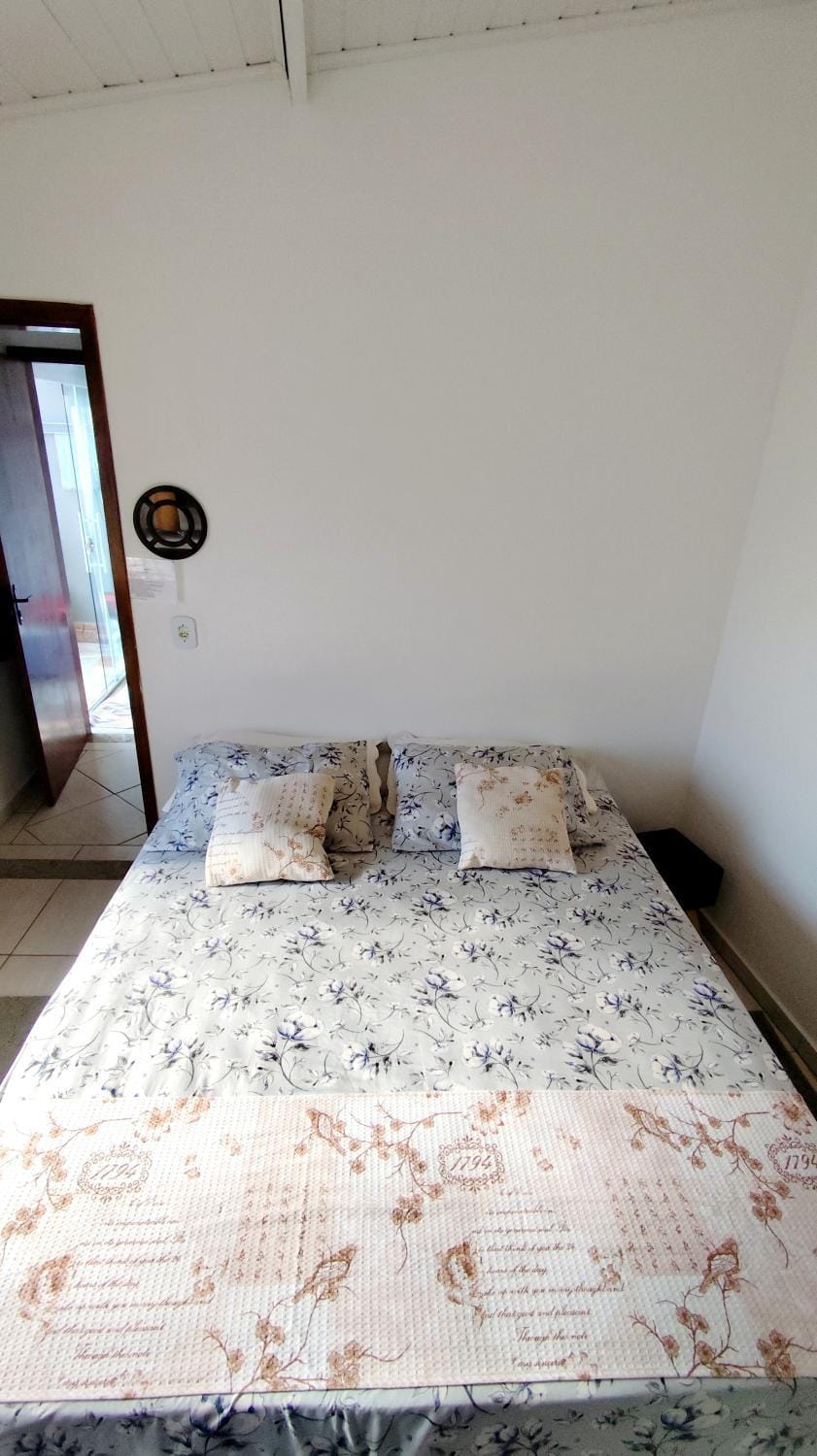 Casa Espaço Sara Piscina Privativa, Área Gourmet Churrasqueira e Fogão a Lenha à 5 min do Parque das Águas House in State of São Paulo