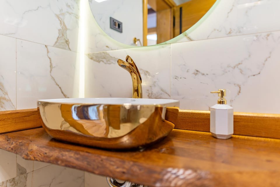 Property building, Bathroom