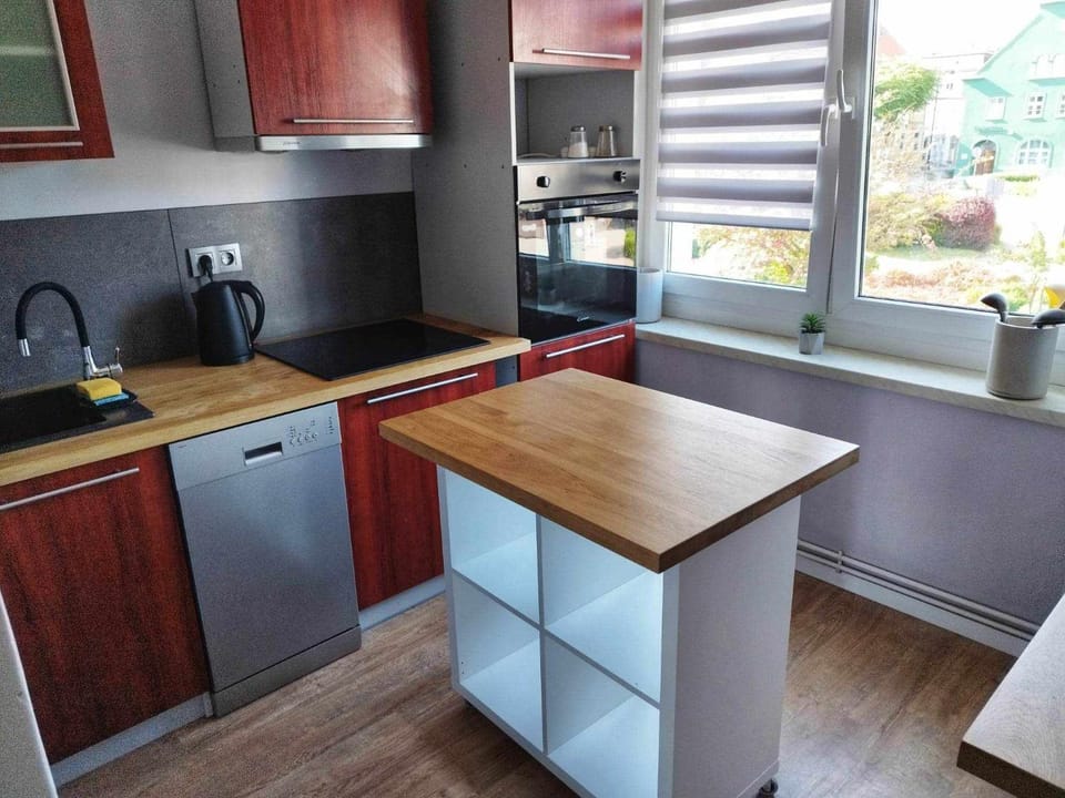 Coffee/tea facilities, Kitchen or kitchenette, dishwasher, pet friendly, stove