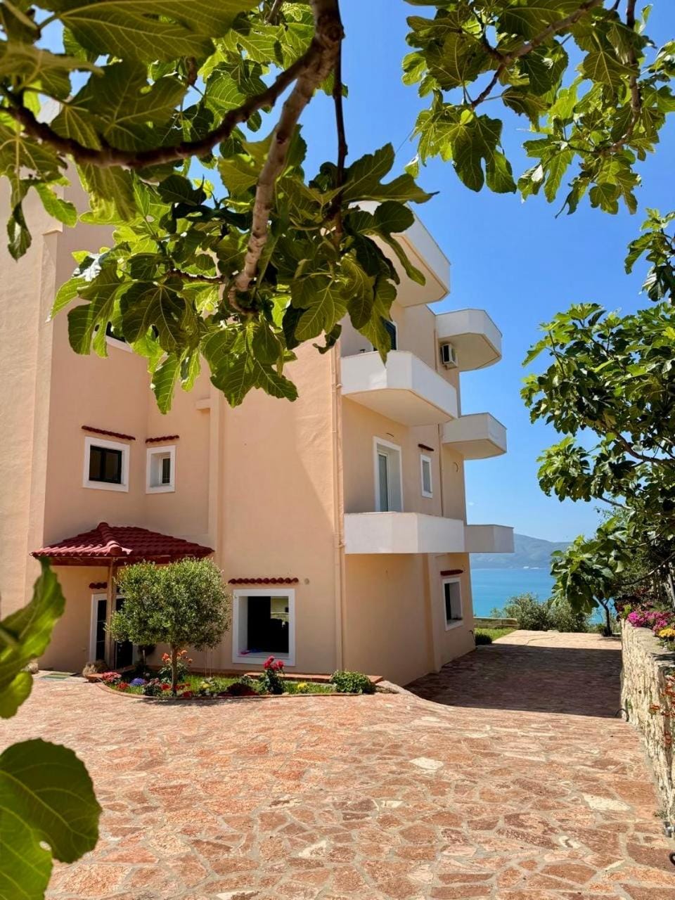 Levi's Villa Radhima Apartment in Vlorë County, Albania