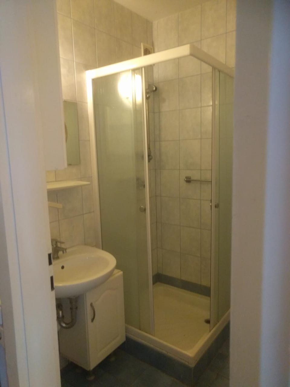 Shower, Bathroom