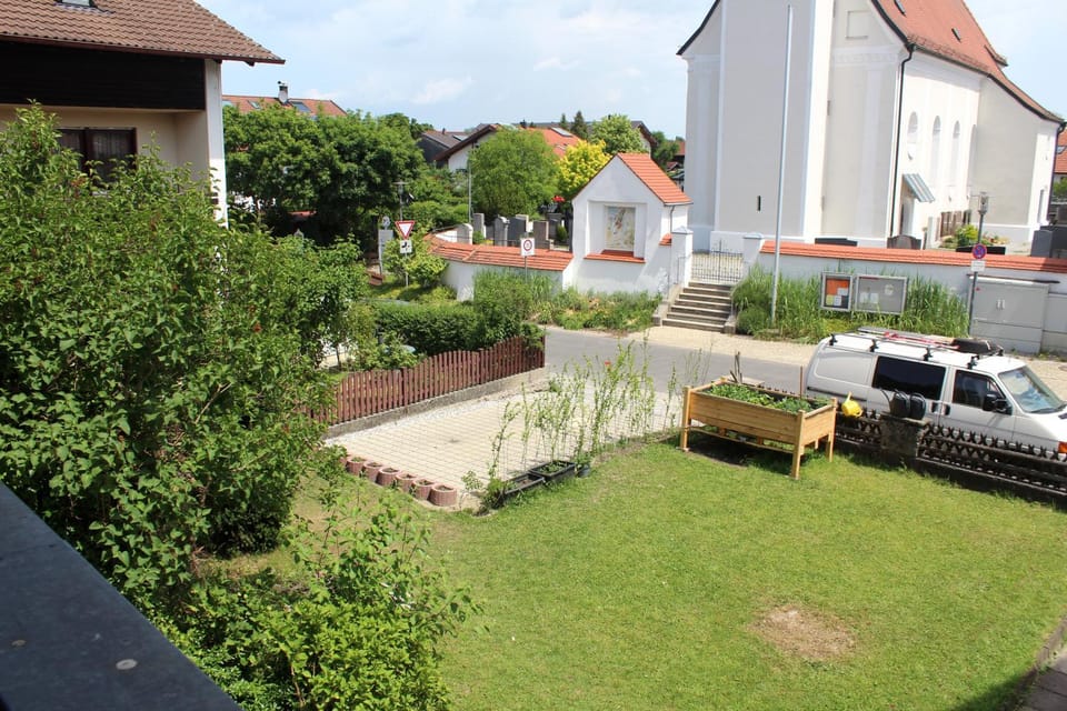 Garden view, Parking