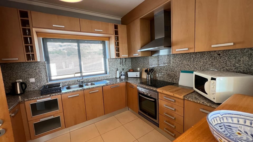 Kitchen or kitchenette, dishwasher, pet friendly, toaster