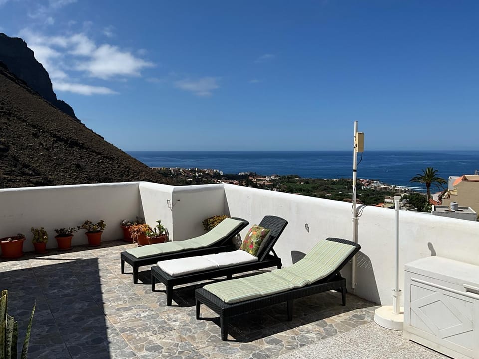 Patio, Day, Natural landscape, View (from property/room), Balcony/Terrace, Mountain view, Sea view, sunbed