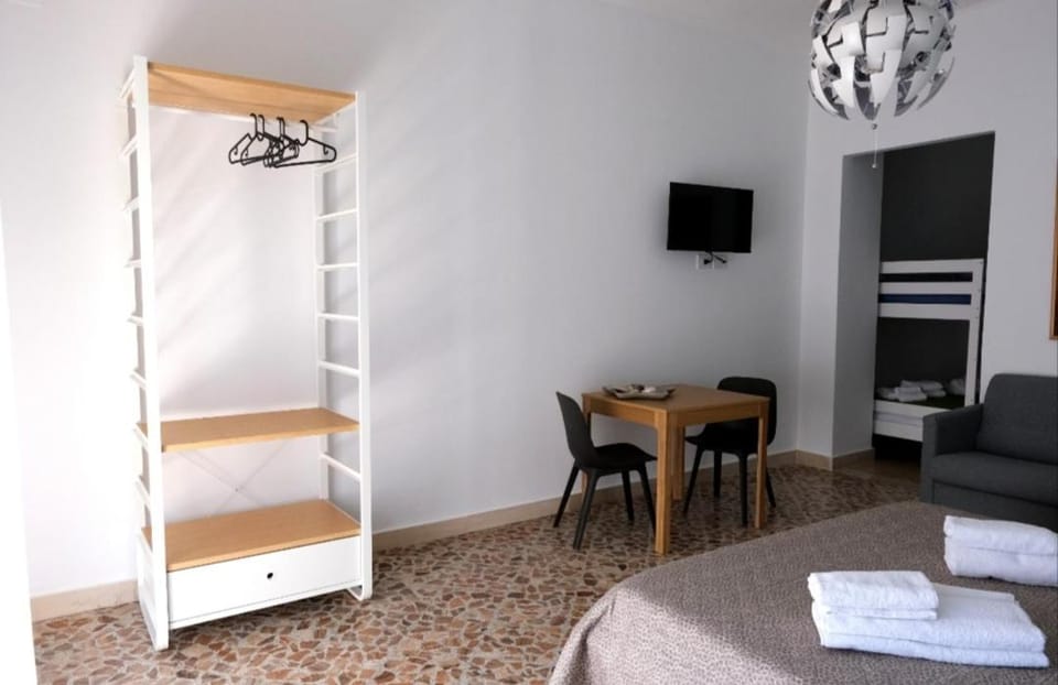 Sole & Luna Guest House Vacation rental in Bari