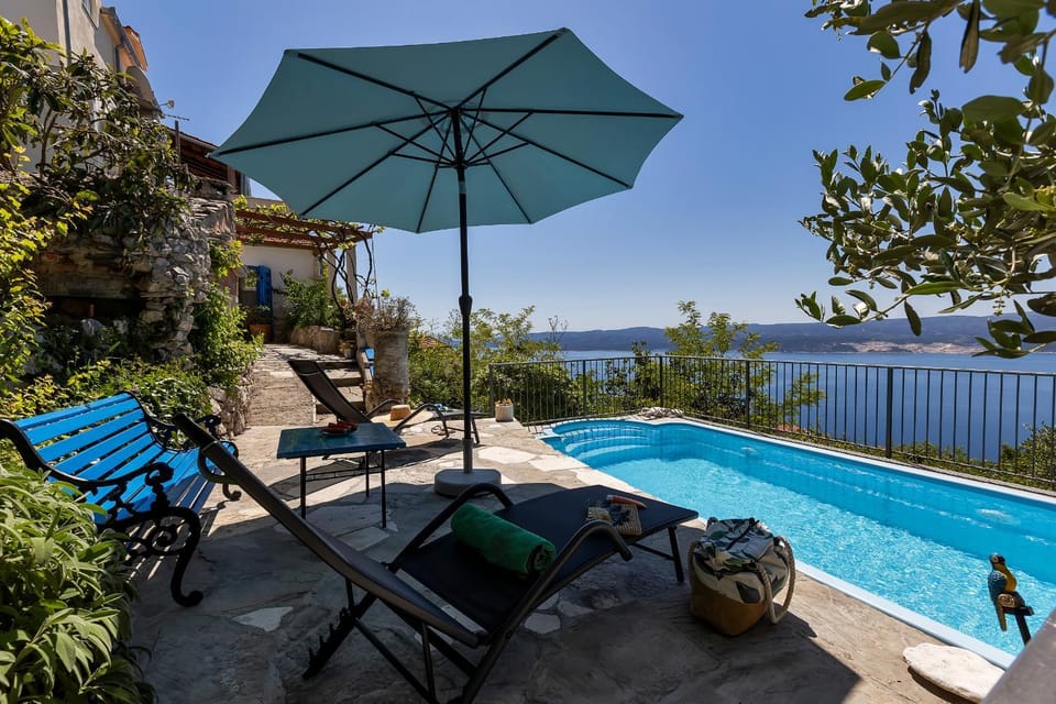 Spring, Natural landscape, View (from property/room), Garden view, Pool view, Sea view, Swimming pool, sunbed