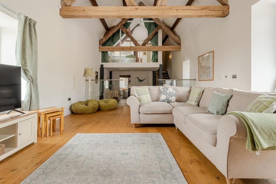 Communal lounge/ TV room, Living room