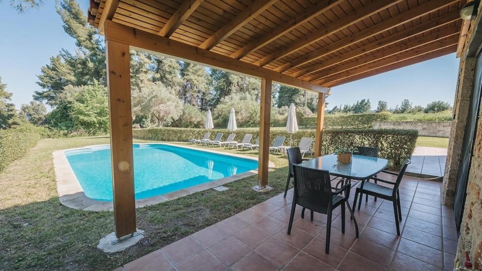 Stone Made Private Pool Villa 3 Kriopigi House in Halkidiki