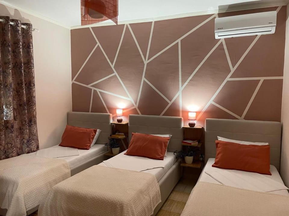 Bed, Bedroom, air conditioner