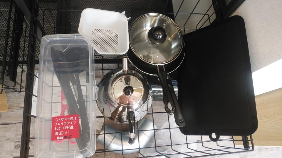Kitchen or kitchenette, kitchen