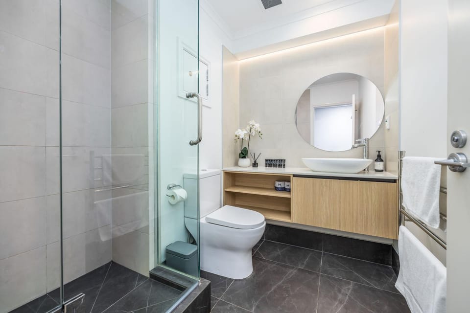 Shower, Bathroom