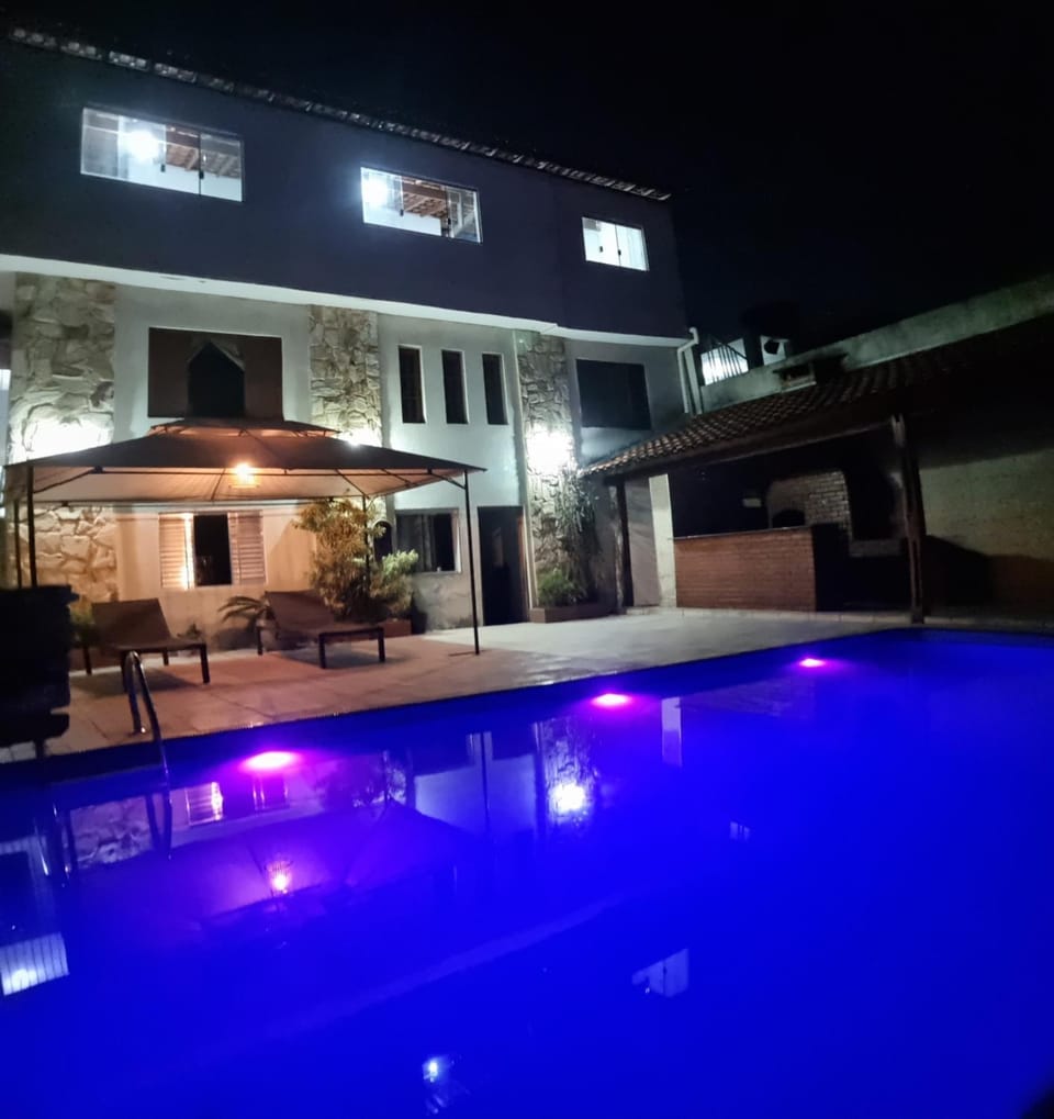 Casa com piscina e lazer em SBC SP House in São Bernardo do Campo