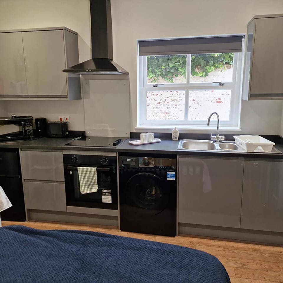 oven, toaster, kitchen