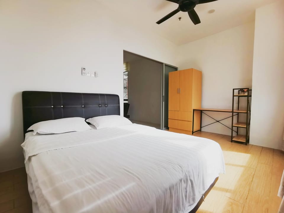 Bed, Bedroom, wardrobe