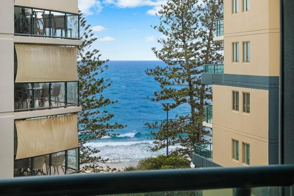 Property building, Balcony/Terrace, Beach, Sea view