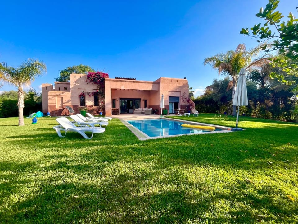 Entire villa with private pool in Marrakech Villa in Marrakesh-Safi