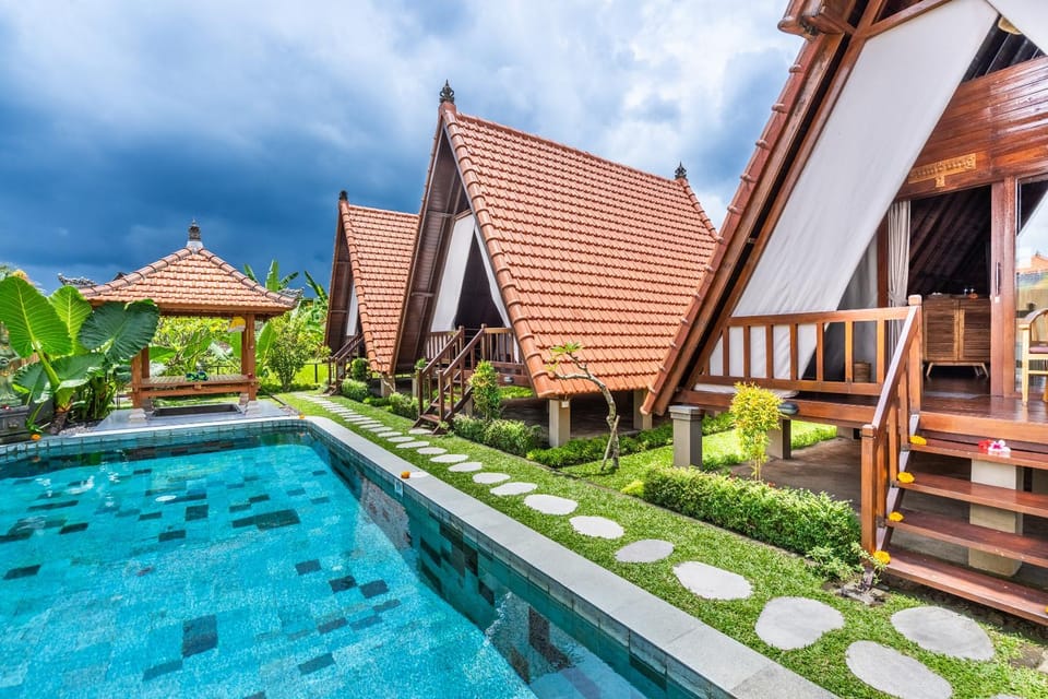 Property building, Swimming pool