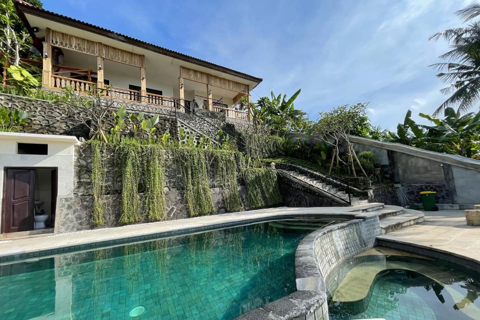 Property building, Swimming pool
