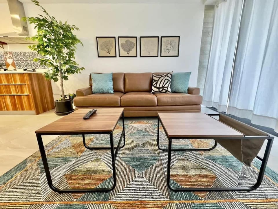 Downtown Tijuana 1 BR Ave Revolucion Suite 1st floor Apartment in Tijuana