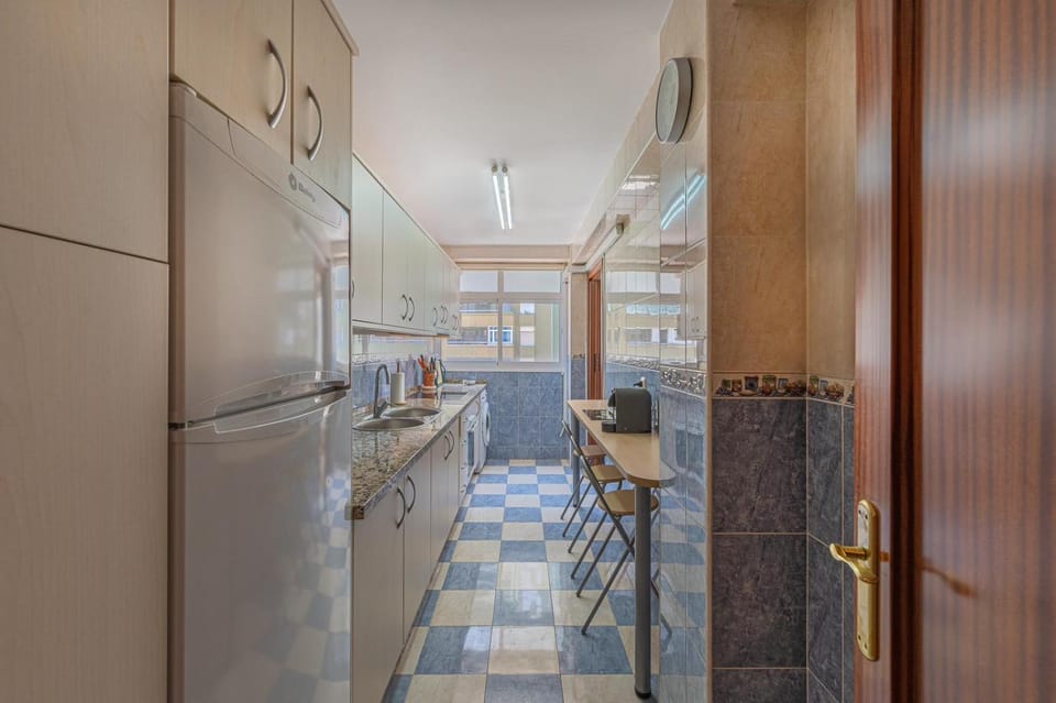 Kitchen or kitchenette, minibar, pet friendly, stove, washing machine