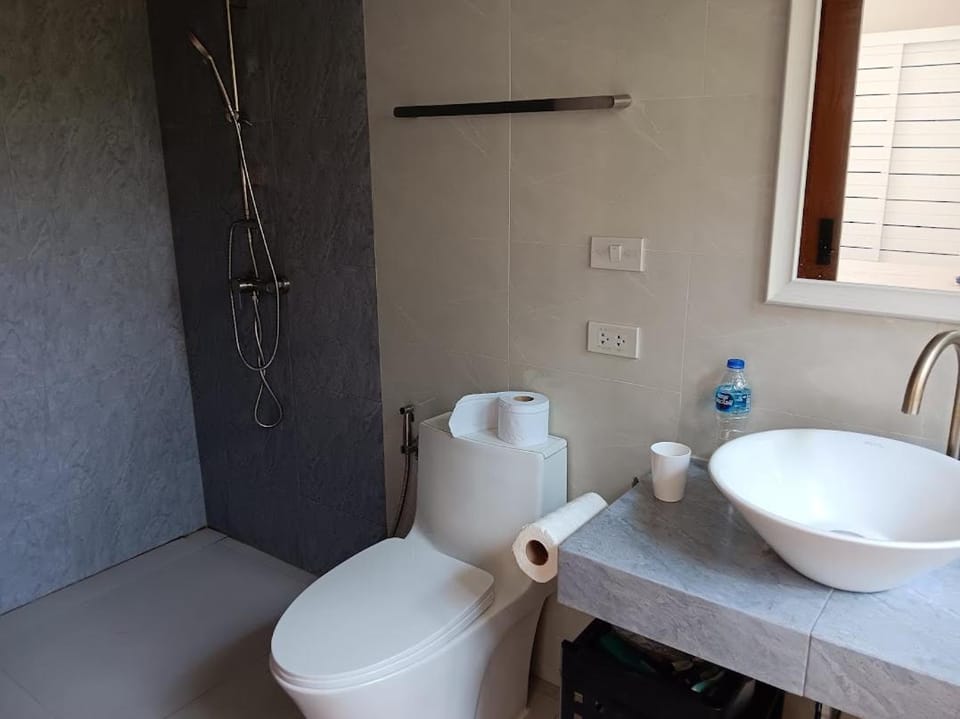 BANTAI White House Bed and Breakfast in Ko Samui