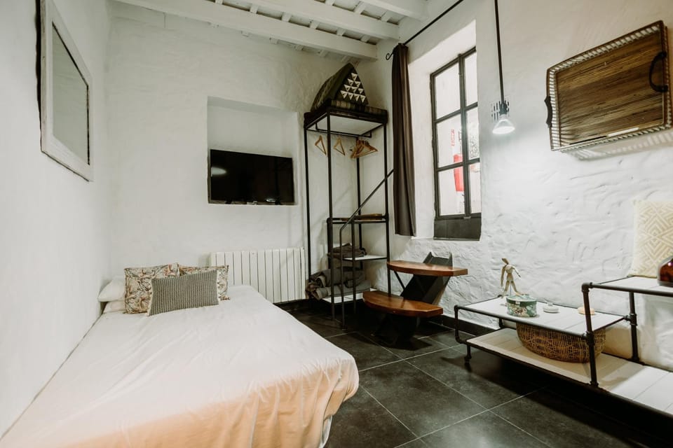 Living room, Photo of the whole room