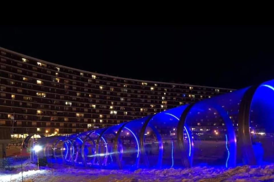 Property building, Night