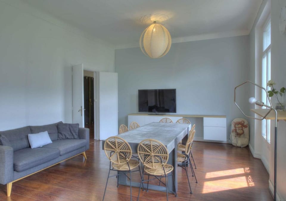 Communal lounge/ TV room, TV and multimedia, Living room