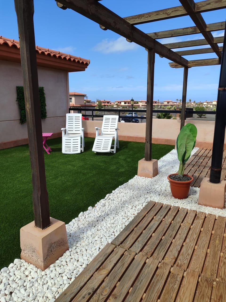 Patio, Day, Garden, View (from property/room), Balcony/Terrace, Garden view, sunbed