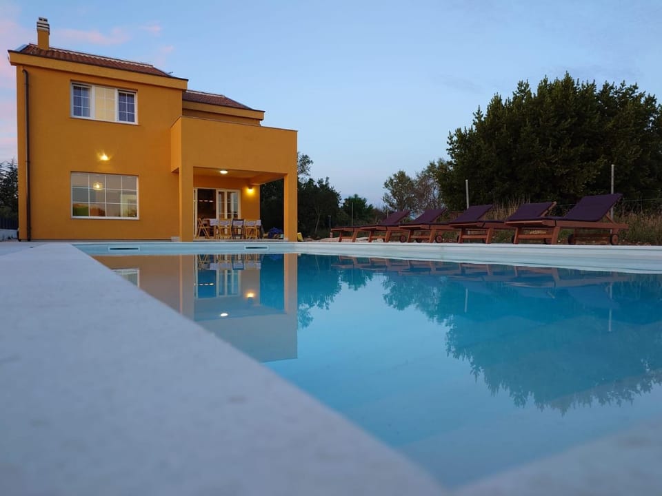 Property building, Pool view, Swimming pool