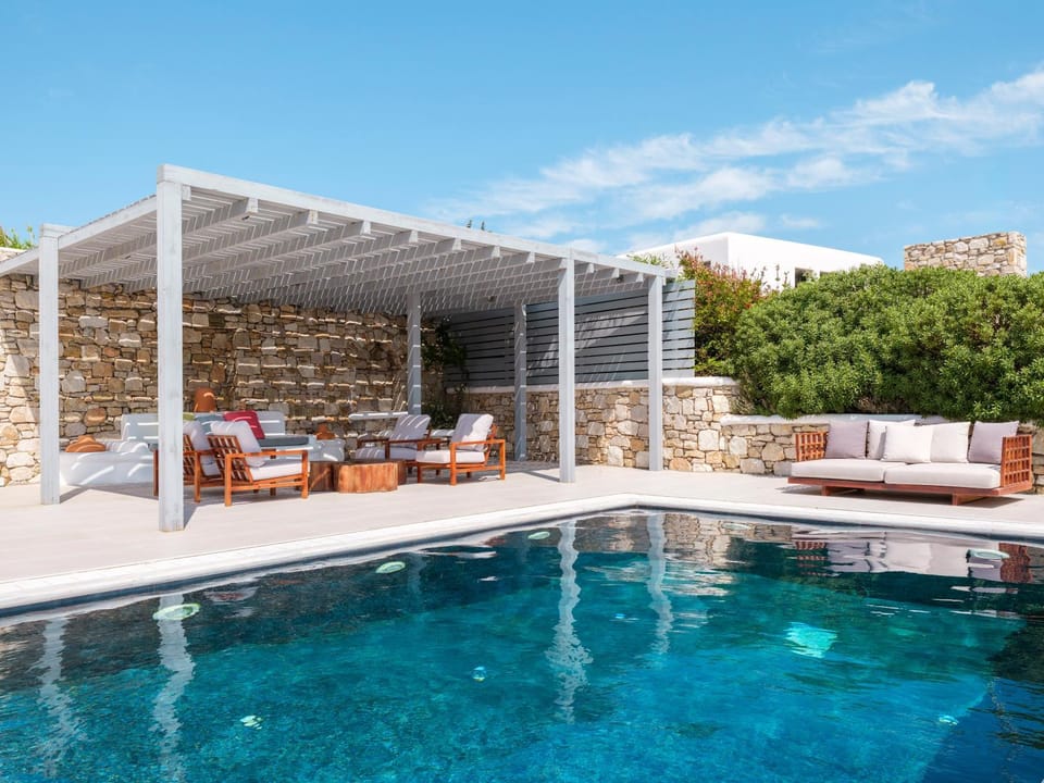 Swimming pool, sunbed