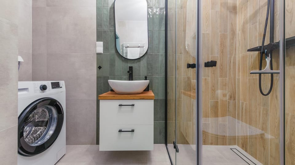 Shower, Bathroom, washing machine