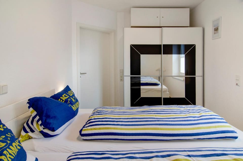 Property building, Living room, Bedroom