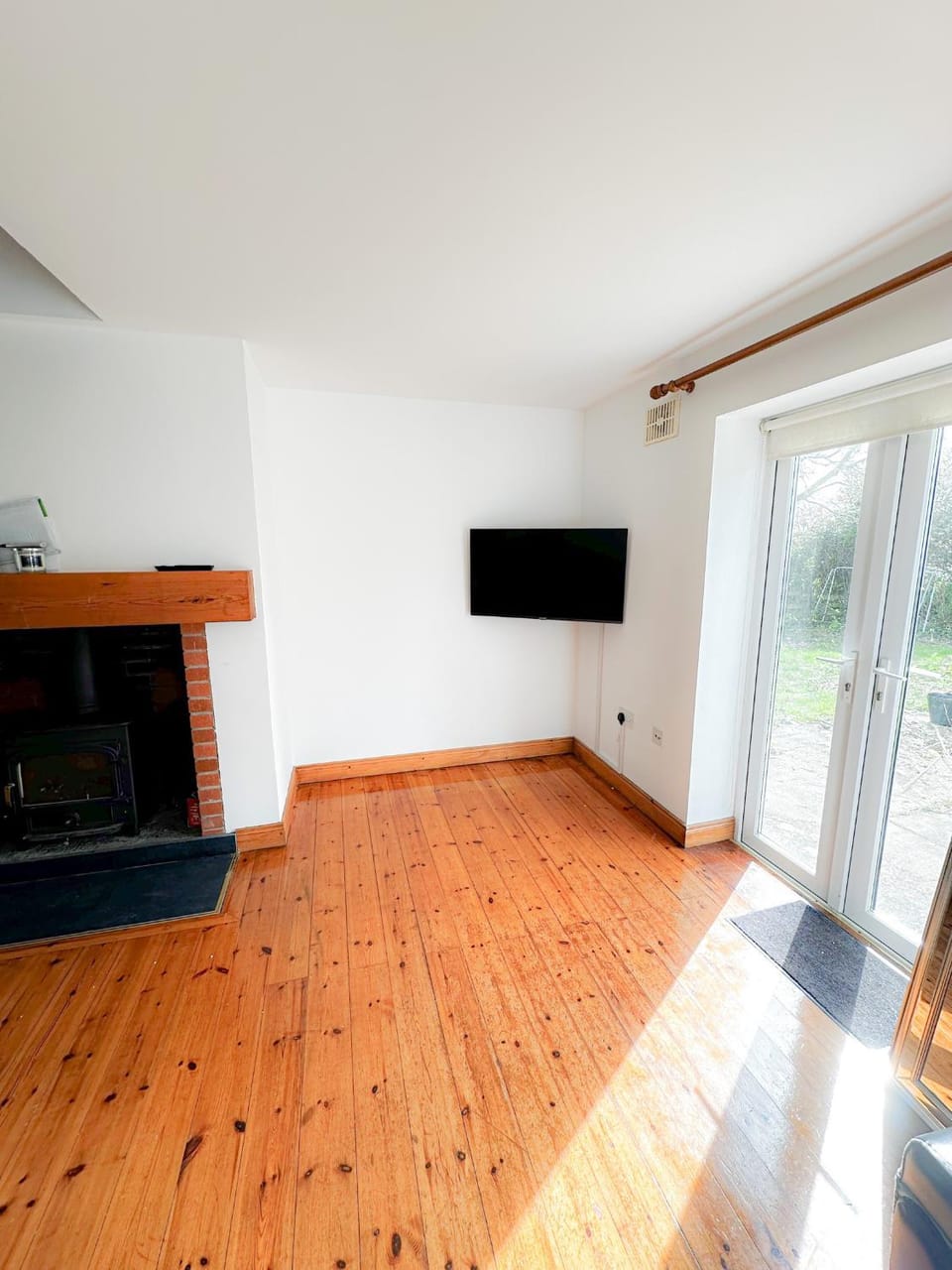 Communal lounge/ TV room, Living room