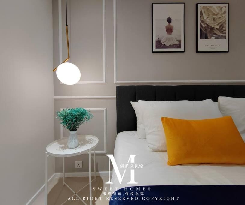 Arcoris Mont Kiara 16#Sunway 163# Executive Suite 1 Bedroom Balcony 1-2Pax Apartment in Petaling Jaya