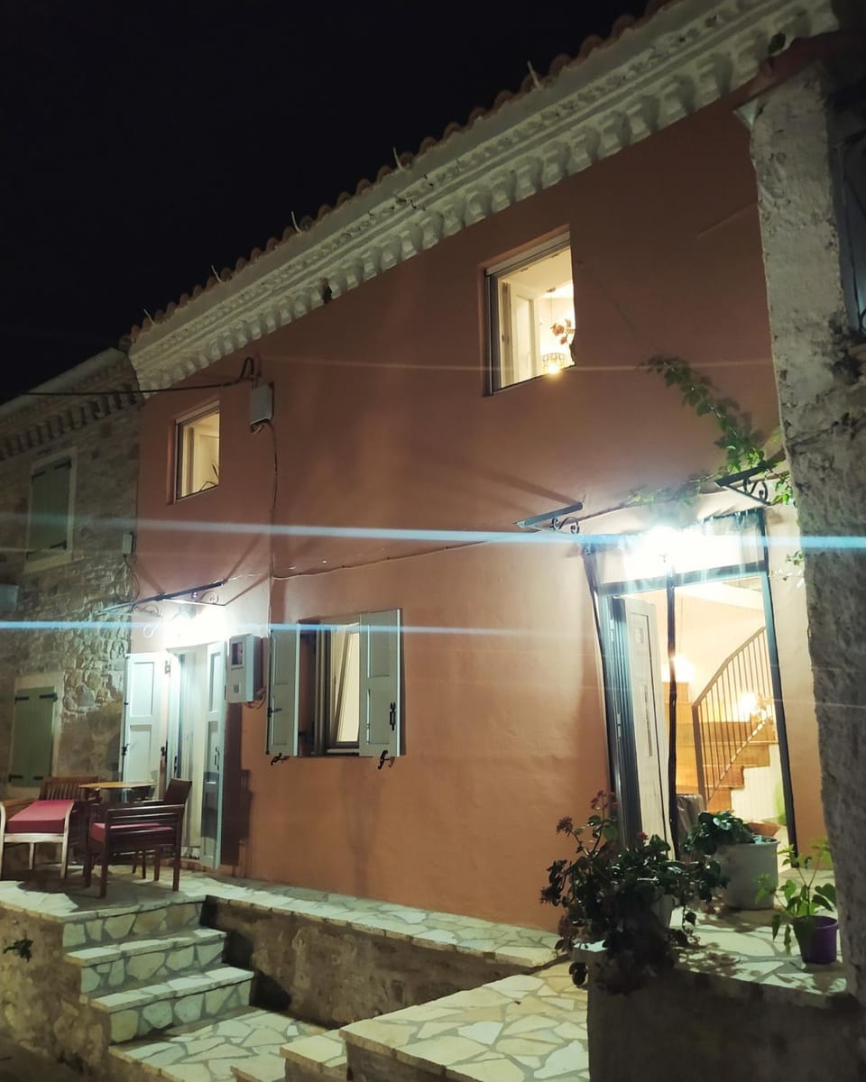 Totolos home in Lazaratika Corfu House in Corfu, Greece