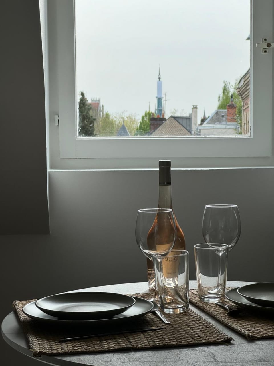 View (from property/room), Dining area, City view, City view