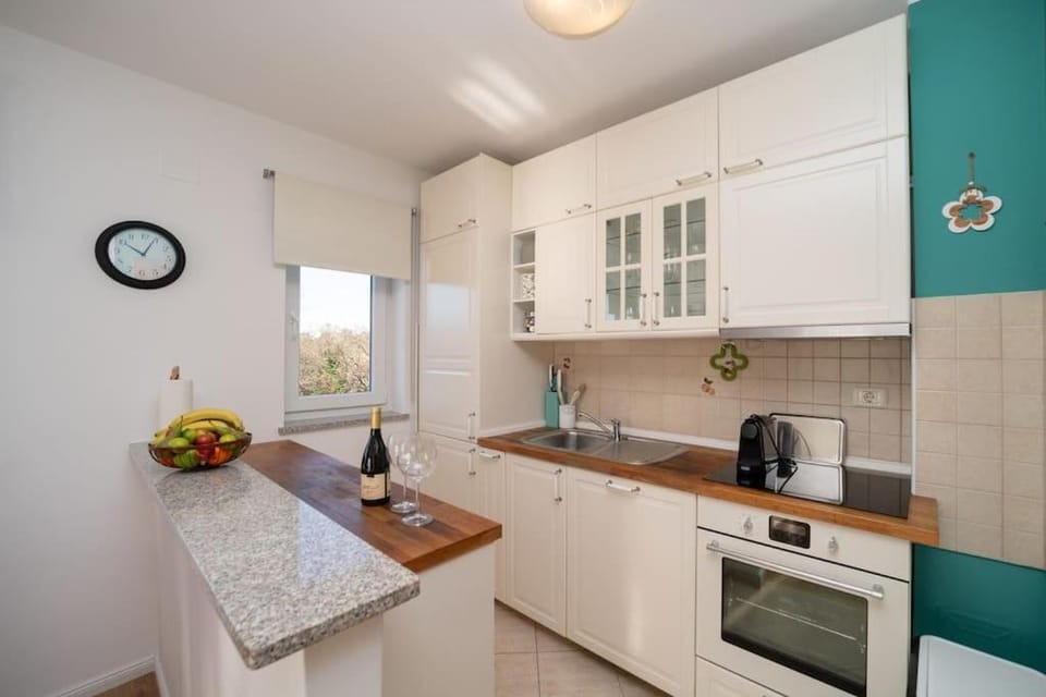 App Nevis Apartment in Istria County
