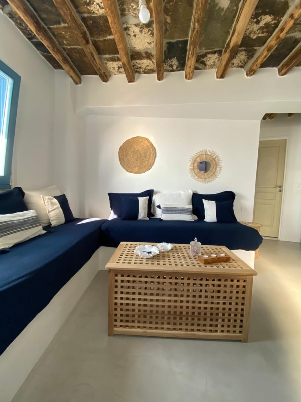 Donkey's house House in Decentralized Administration of the Aegean