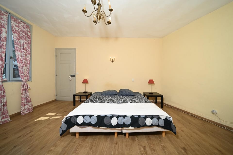 Living room, Bedroom