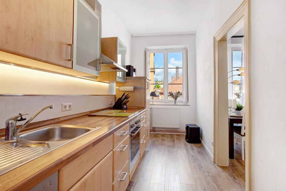 Kitchen or kitchenette, Living room
