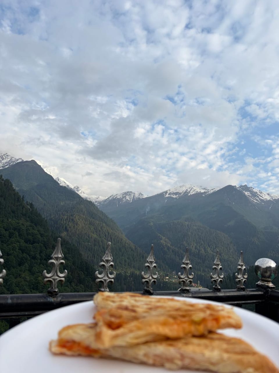 Sunset Inn tosh Hotel in Himachal Pradesh