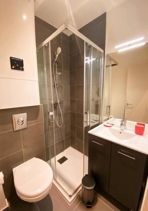 Shower, Bathroom