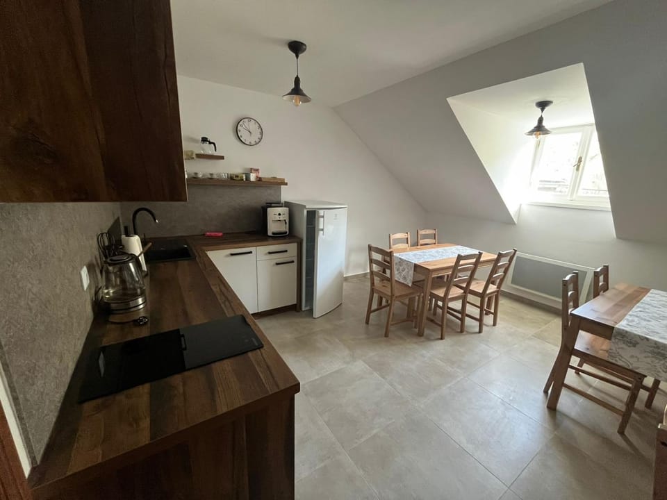 Kitchen or kitchenette, Kitchen or kitchenette