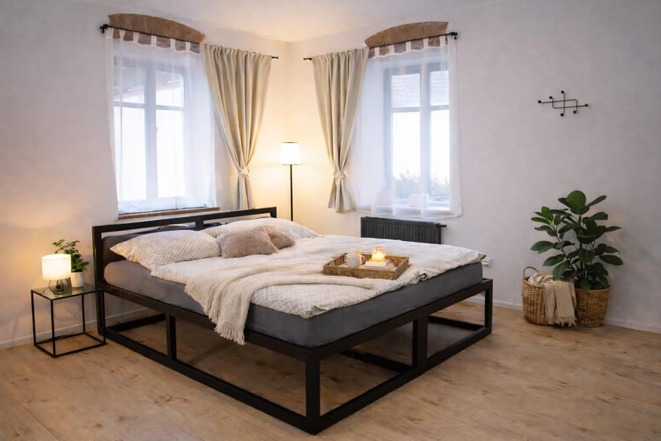 Bed, Bedroom