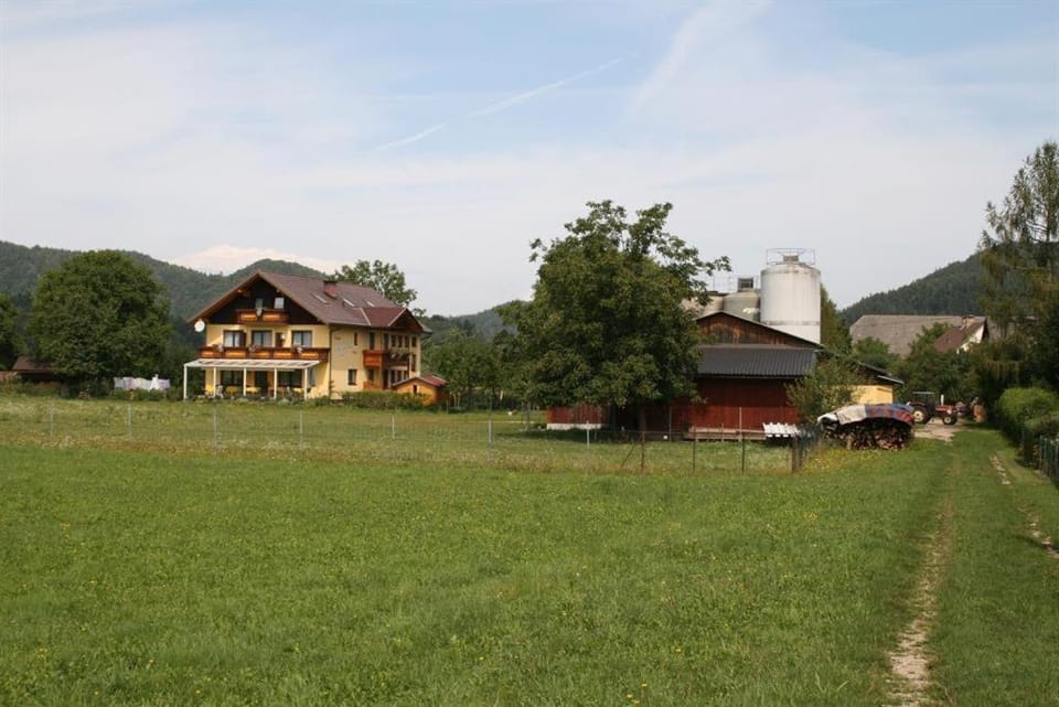 Bauernhof-Pension Puschnikhof Farm Stay in Carinthia, Austria