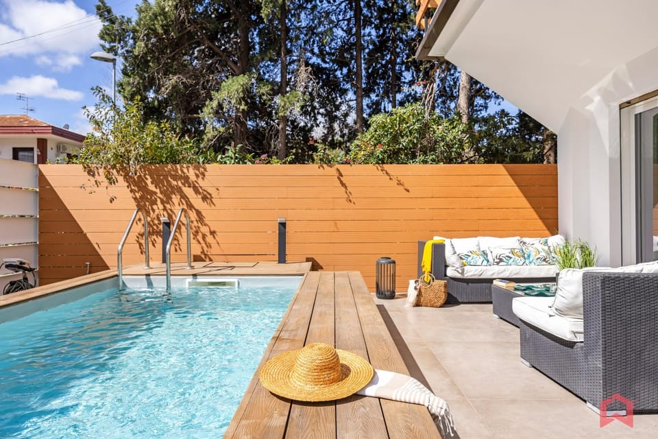 Day, Pool view, Swimming pool